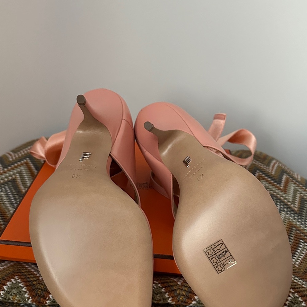 Salvatore Ferragamo Pink Sandals - Picture 4 of 5